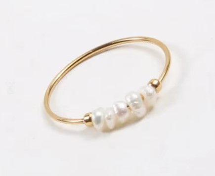 Multi Pearl Ring